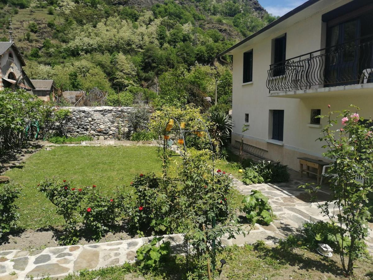 Les Rosiers Bed and Breakfast Bagnères-de-Luchon Buitenkant foto